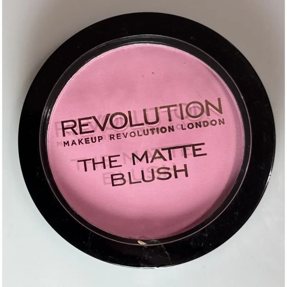Makeup Revolution The Matte Blush In Shade Divine